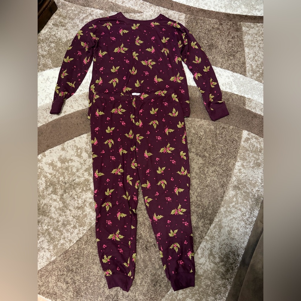 Lauren Conrad Holiday Pajama Set 🎄✨